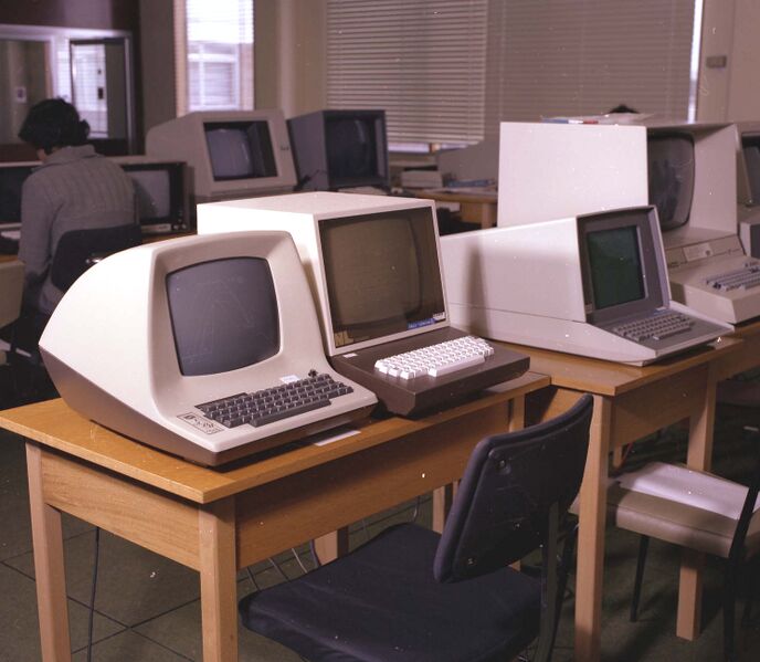 File:R31901.jpg