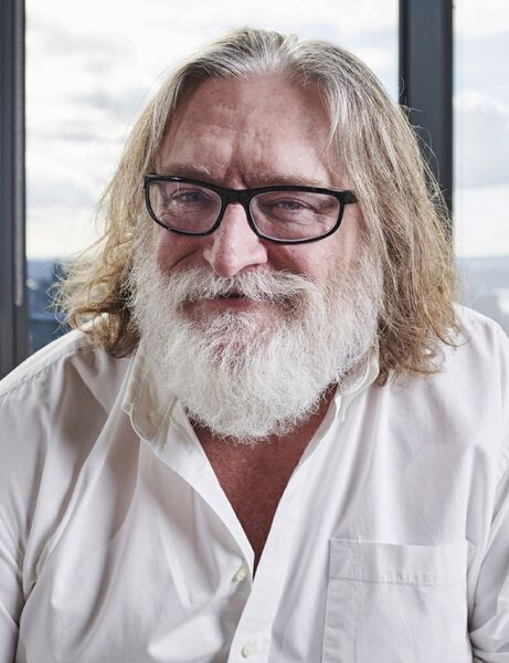 File:Gabe Newell.jpg